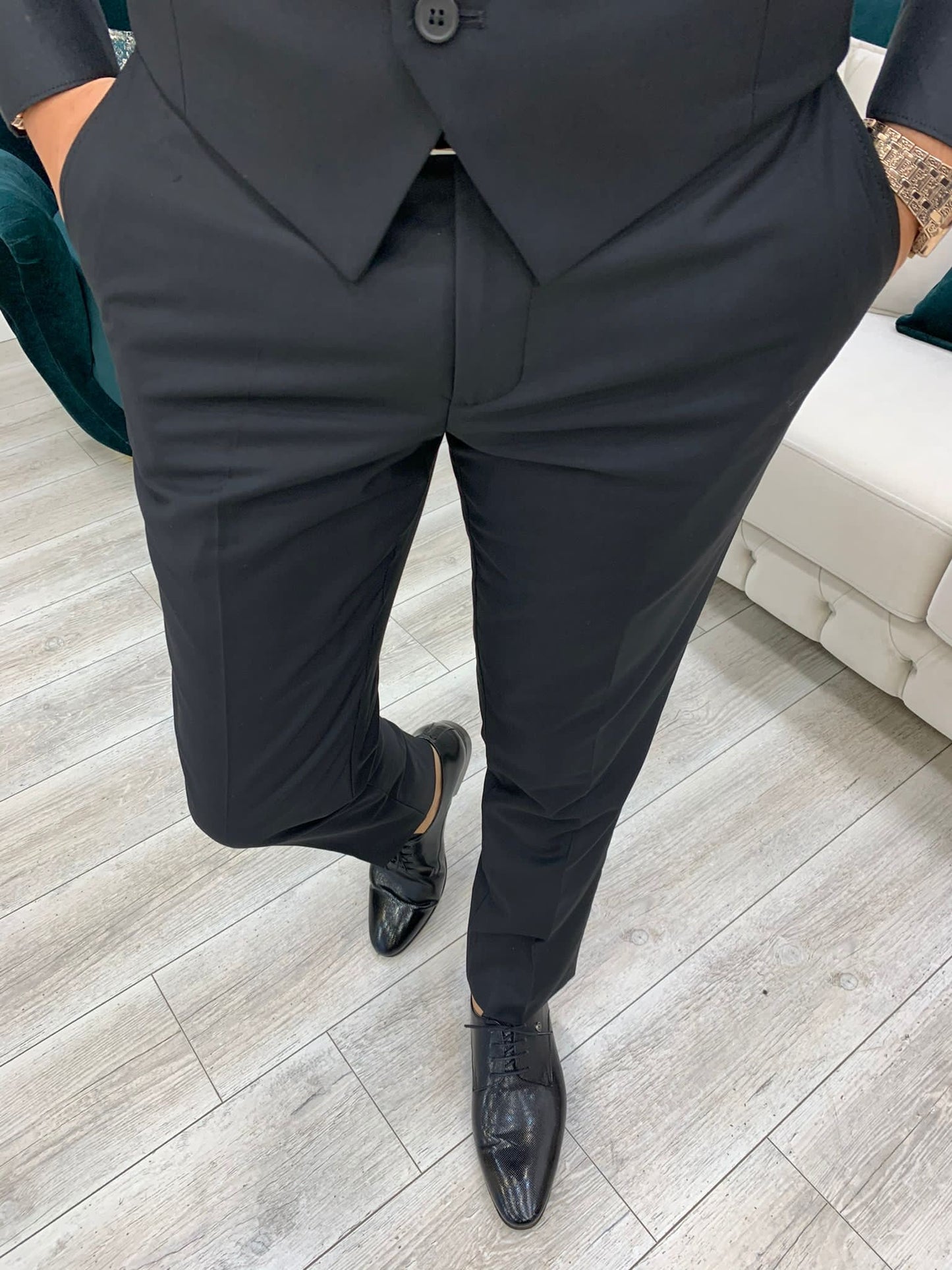 Lance Black Slim Fit Suit