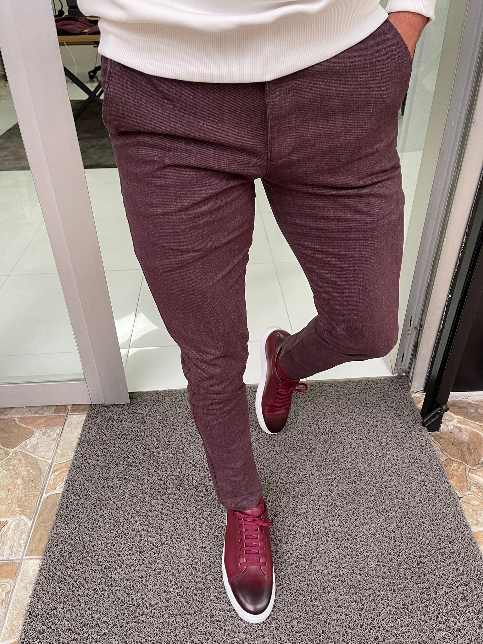 Buy online Maroon Cotton Chinos Casual Trouser from Bottom Wear for Men by  Peter England for ₹1699 at 0% off | 2024 Limeroad.com