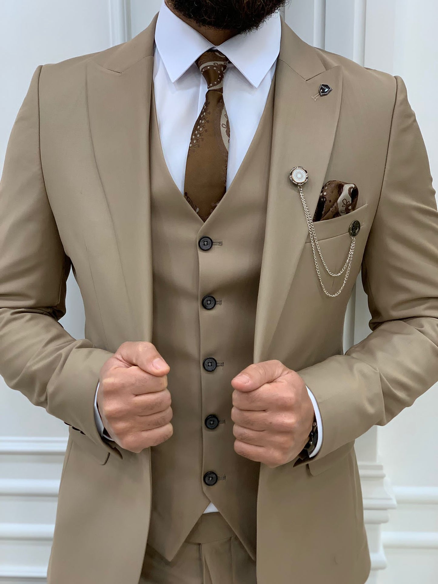 Vince Cream Slim Fit Peak Lapel Suit