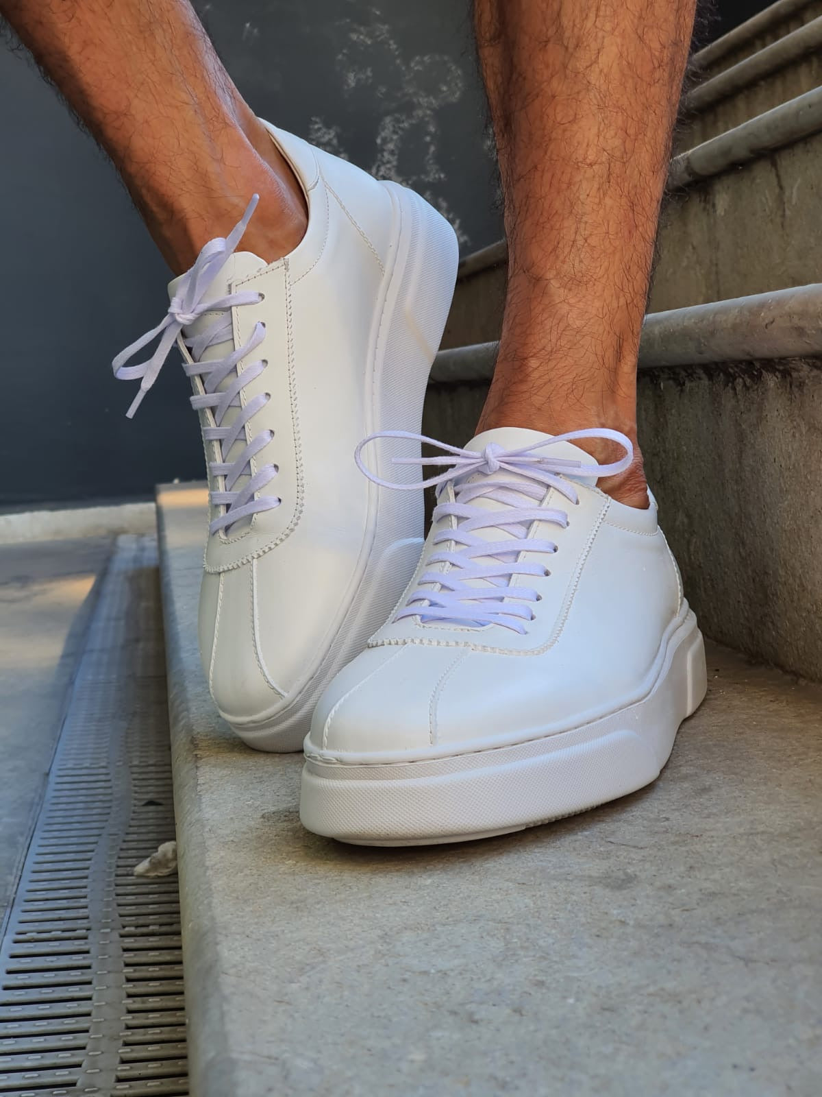 Bellingham White Laced Sneakers – BRABION