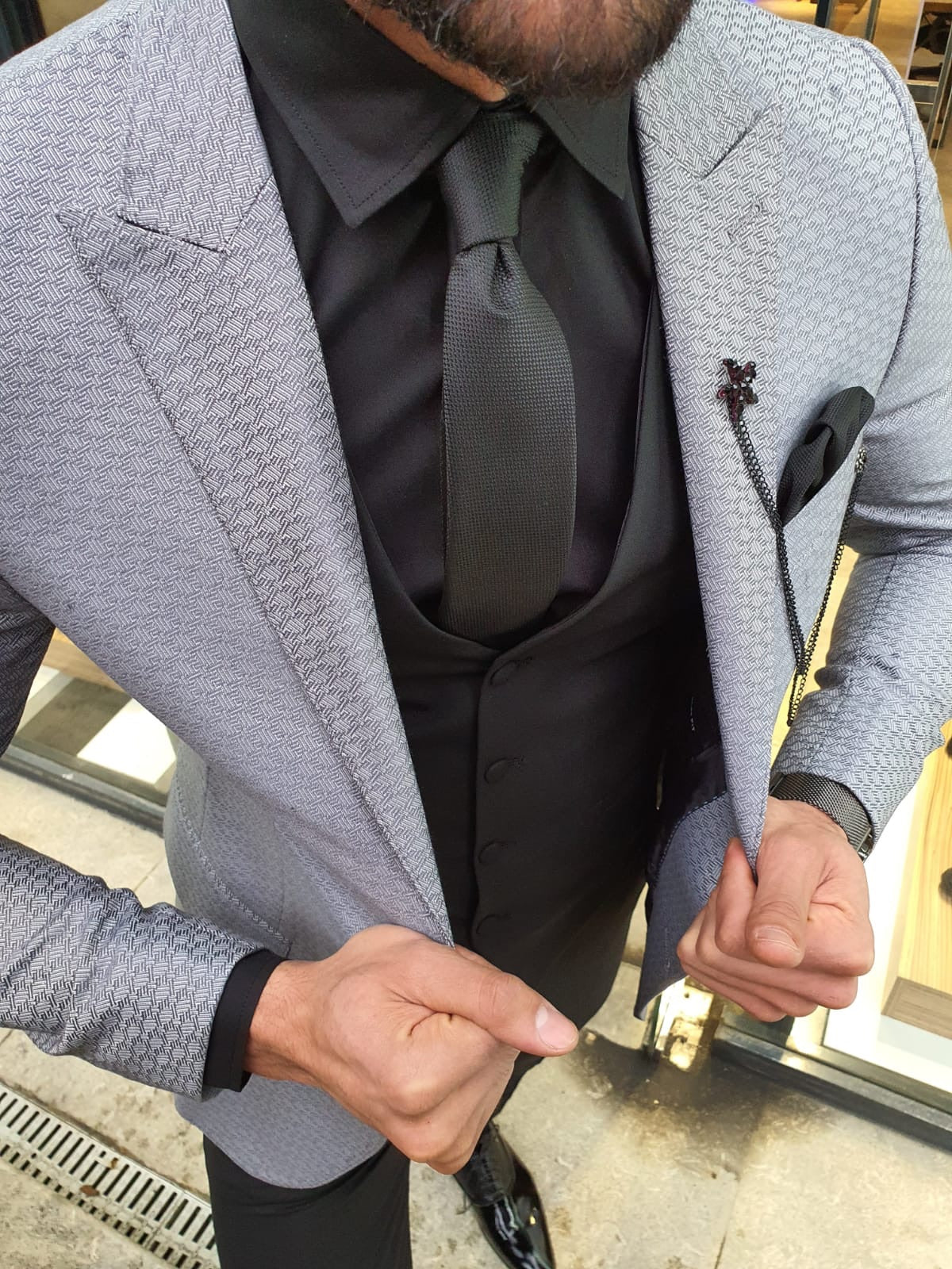 VillaNova Gray Slim Fit Patterned Suit