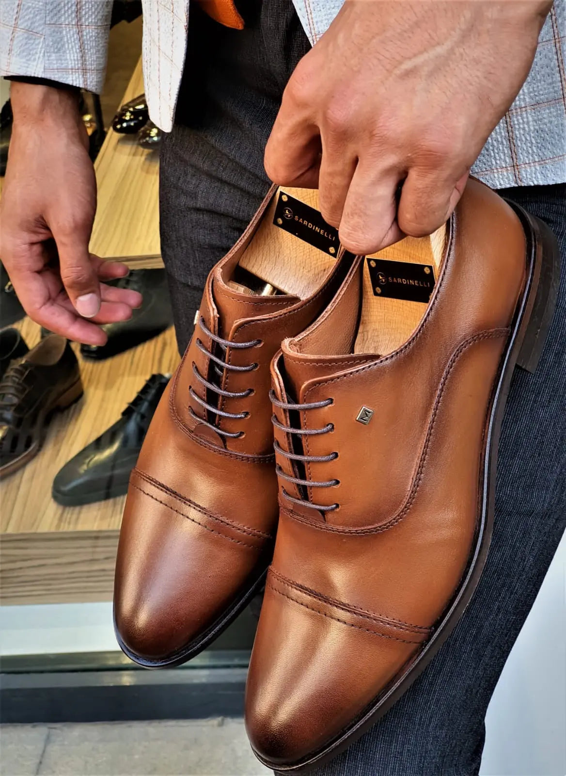 Stefano Brown Wholecut Oxfords - Premium Leather Dress Shoes - 6 US / 39 EU Stefano Brown Wholecut Oxfords - Premium Leather Dress Shoes - 6 US / 39 EU