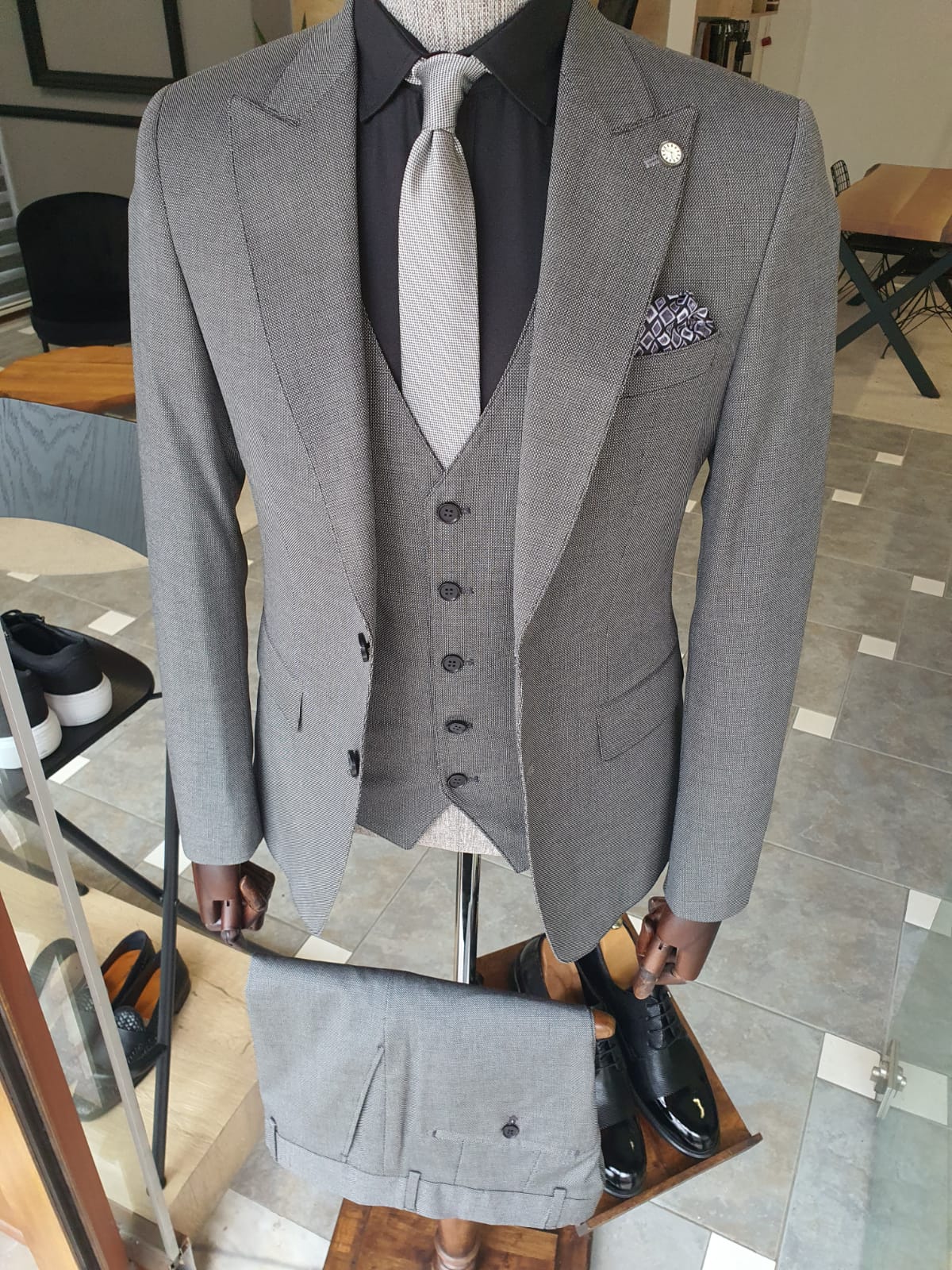 Acacia Gray Slim Fit Peak Lapel Suit – BRABION